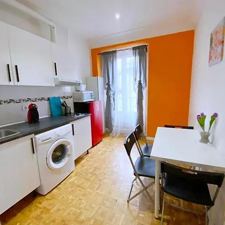 Apartamentos Travelstep La Latina Madrid Exterior photo
